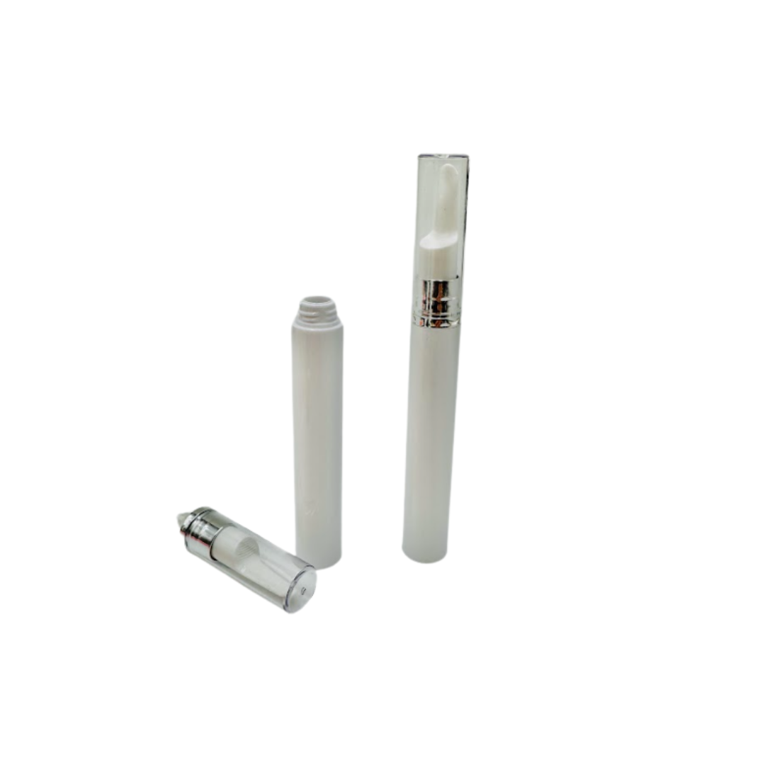 Flacon anti-cernes à bec 15 ml – BS Gros – contenant vide cosmétique avec applicateur précis, idéal pour sérums, soins contour des yeux ou gels maison.