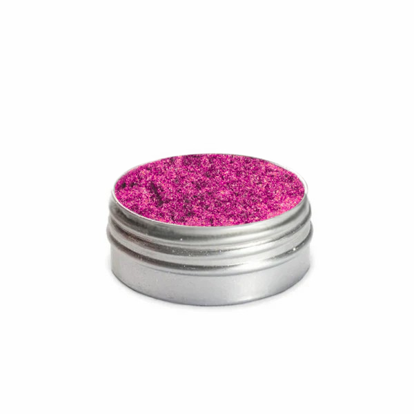 Pigment Mica rose fuschia à effet nacré et scintillant, utilisé en maquillage (fard, rouge à lèvres, highlighter), savons et cosmétiques maison. Taille 10–60 µm, conforme aux normes cosmétiques, pour un rendu brillant et coloré.
