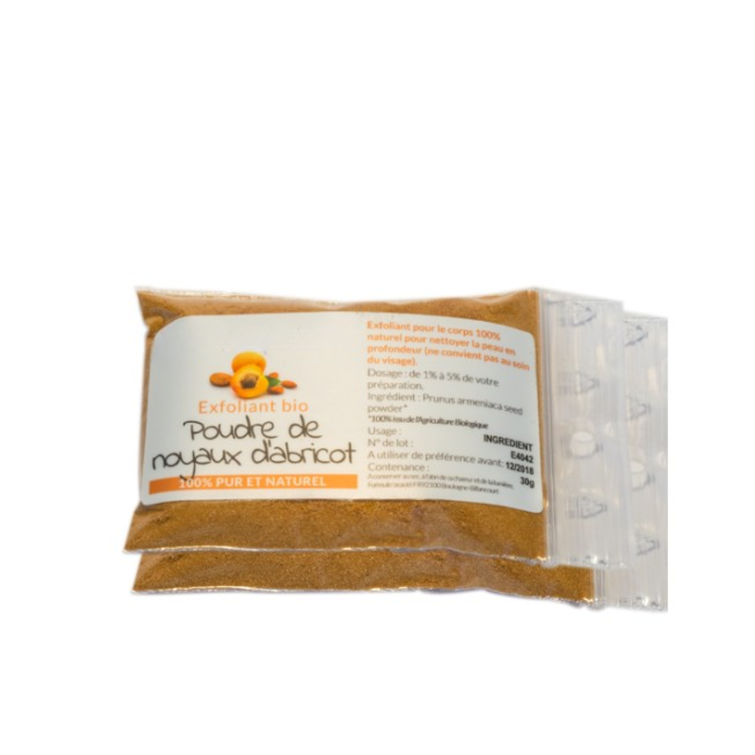 Poudre exfoliante naturelle de noyaux d’abricot, idéale pour les gommages visage, corps, pieds et savons faits maison. Nettoie, lisse et illumine la peau. Utilisation cosmétique uniquement.