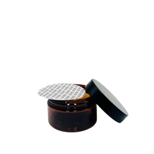 Pot cosmétique ambré de 100g en plastique PP avec couvercle noir et opercule intérieur, conçu pour protéger les soins sensibles à la lumière et assurer une conservation hygiénique.