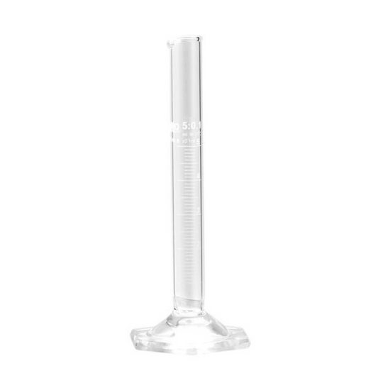 Éprouvettes en verre graduées – BS Gros – instruments de mesure en verre borosilicaté pour préparations cosmétiques, disponibles en plusieurs volumes (10 ml à 250 ml), précises et résistantes à la chaleur.